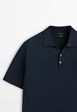 Massimo Dutti With V-Neck And Buttons - Polo Shirt - Blue 18 Massimo Dutti With V-Neck And Buttons - Polo Shirt - Blue -Massimo Dutti Shop 9d91ecf9af994a10b50533698131d401