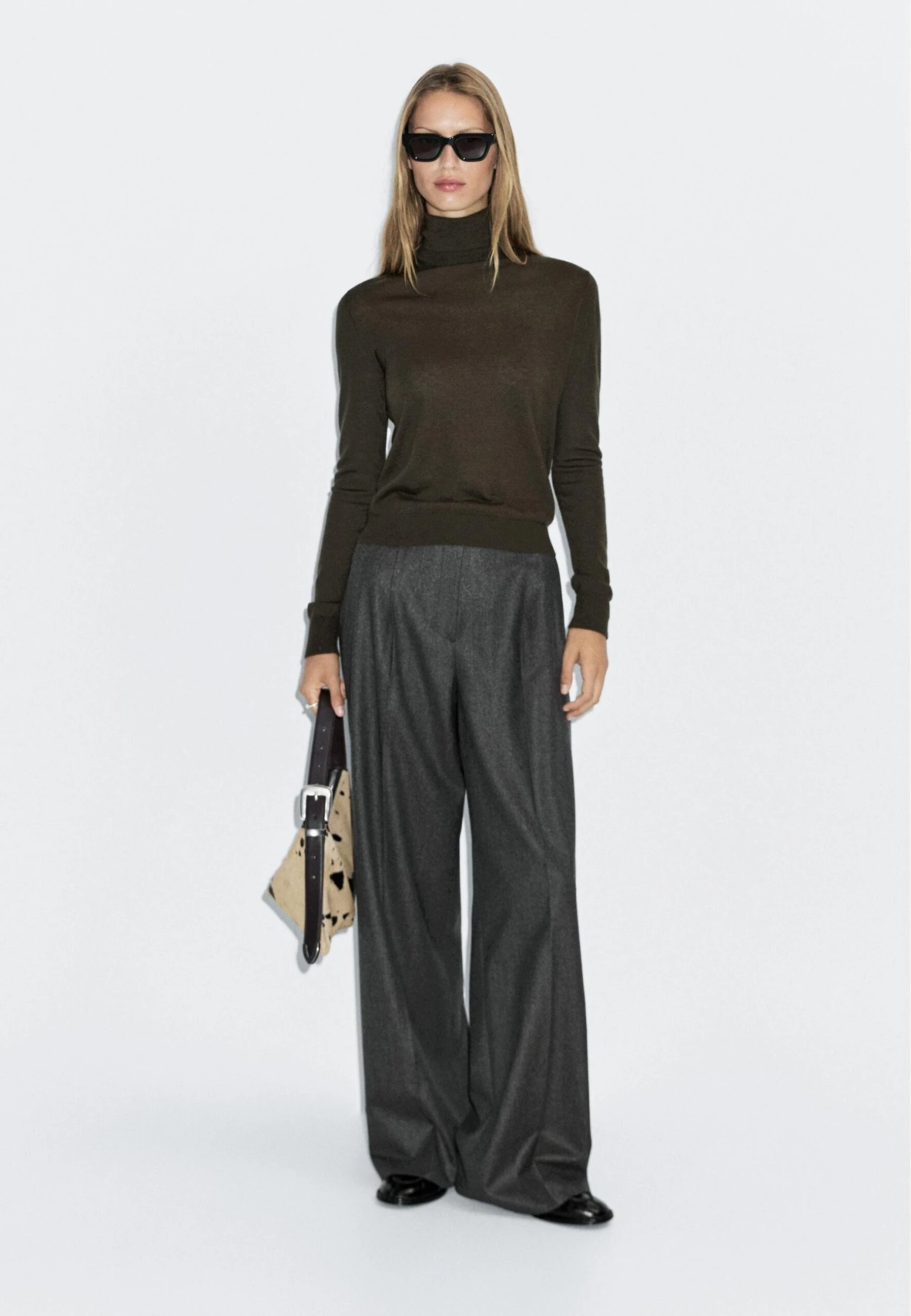 Massimo Dutti Jumper - Light Green 4 Massimo Dutti Jumper - Light Green - Image 2