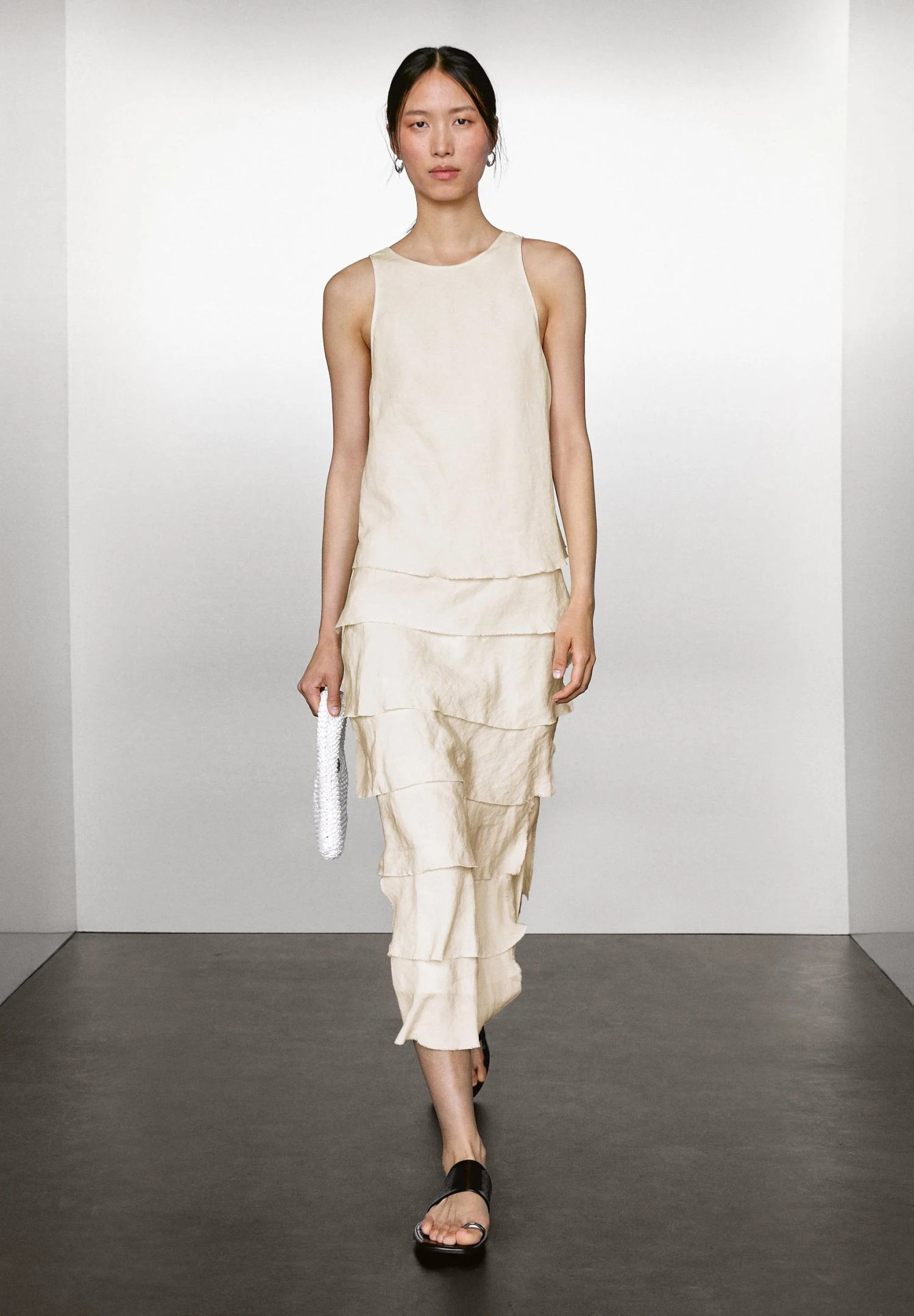 Massimo Dutti LONG FLOWING WITH RUFFLES - Day Dress - Beige 4 Massimo Dutti LONG FLOWING WITH RUFFLES - Day Dress - Beige - Image 2