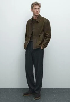 Massimo Dutti DISTRESSED EFFECT - Leather Jacket - Mottled Dark Green -Massimo Dutti Shop 9f9494722b5542258cc694b36fb9f402