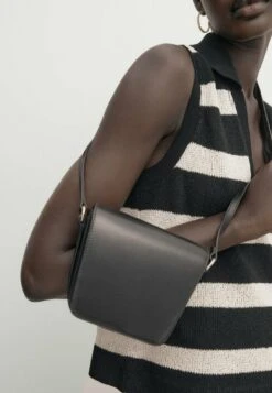 Massimo Dutti Textured Striped Sleeveless - Polo Shirt - Black 14 Massimo Dutti Textured Striped Sleeveless - Polo Shirt - Black -Massimo Dutti Shop 9fb26cca9fe74f38bd2242bbf32b7bda