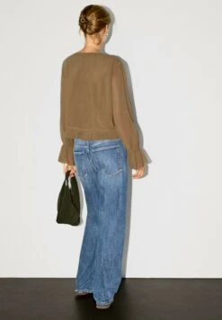 Massimo Dutti TEXTURED GARMENT WITH RUFFLES - Blouse - Khaki 13 Massimo Dutti TEXTURED GARMENT WITH RUFFLES - Blouse - Khaki -Massimo Dutti Shop 9fe8e080853140ea8792c2f8927b1bad