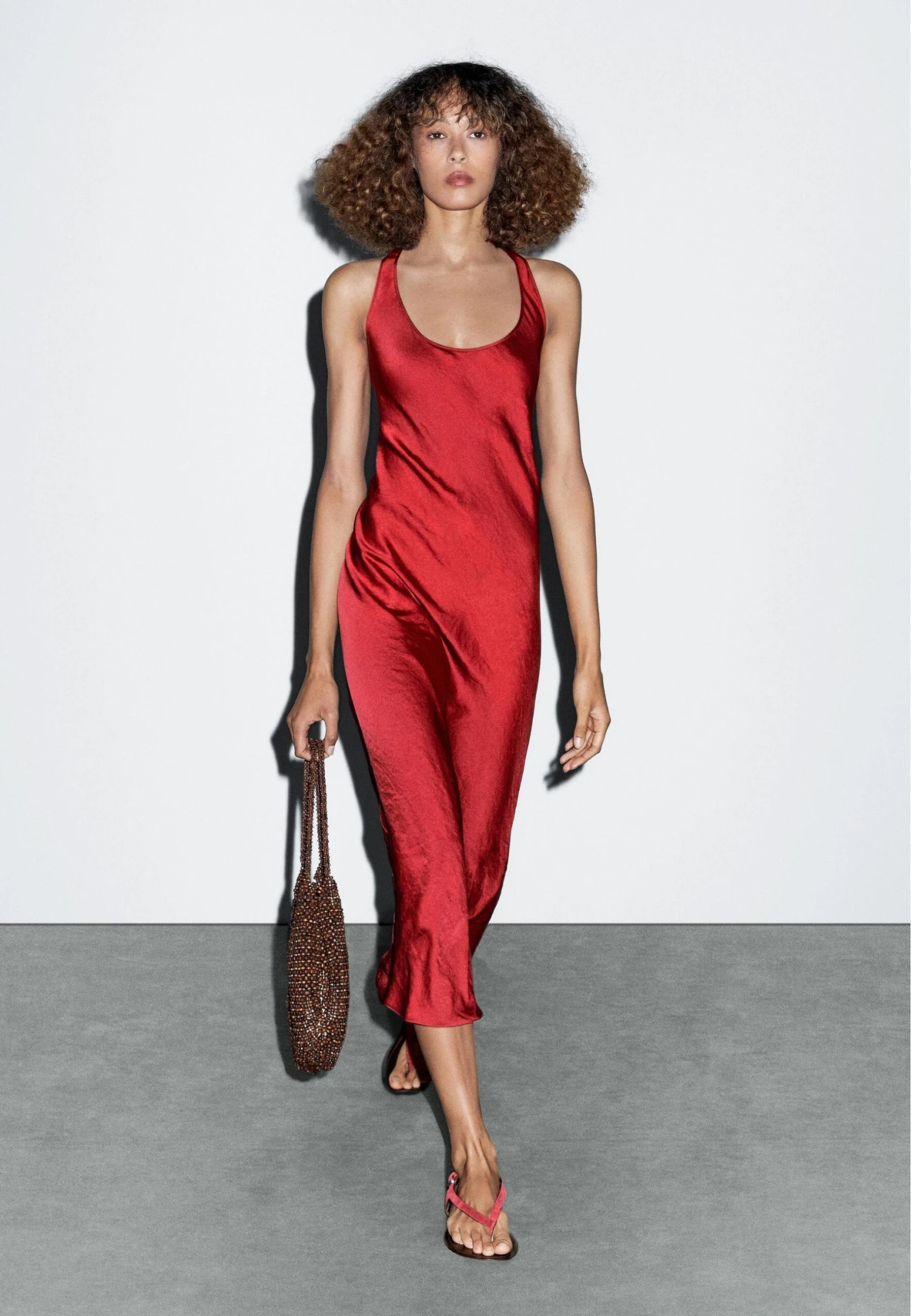 Massimo Dutti LONG SATIN WITH ROUND NECKLINE - Cocktail Dress / Party Dress - Red 3 Massimo Dutti LONG SATIN WITH ROUND NECKLINE - Cocktail Dress / Party Dress - Red