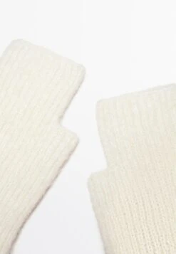 Massimo Dutti Fingerless Gloves - White -Massimo Dutti Shop a1900f09c5fa44a39d5c42bd8efc33fa