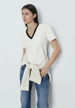 Massimo Dutti With Contrast V-Neck - Basic T-Shirt 13 Massimo Dutti With Contrast V-Neck - Basic T-Shirt -Massimo Dutti Shop a1f9756dd5054eda892f7e48c5cd2848