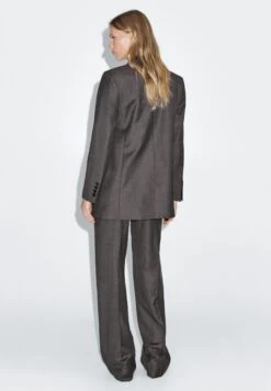 Massimo Dutti BUTTONED LAPEL COLLAR - Blazer - Brown -Massimo Dutti Shop a31801f475da4148beb06f6da5867563