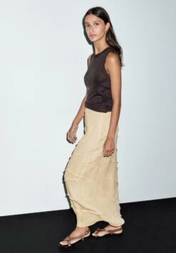 Massimo Dutti MIDI WITH PATCHWORK DETAIL - Maxi Skirt - Yellow -Massimo Dutti Shop a3290560938c4895b635e88320e0b8f4