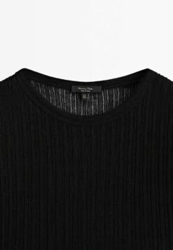 Massimo Dutti Open Crew Neck - Basic T-Shirt 18 Massimo Dutti Open Crew Neck - Basic T-Shirt -Massimo Dutti Shop a3c2a86a950241e68eea649c771f1d57