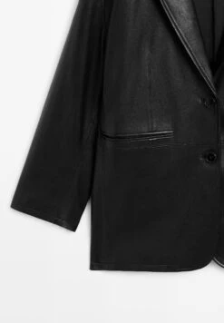 Massimo Dutti Short Coat - Black -Massimo Dutti Shop a4155f0c46c045f088be741848818774