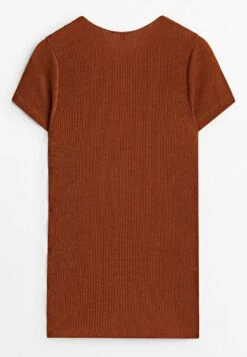 Massimo Dutti Shiny With Central Seam - Basic T-Shirt - Bordeaux 17 Massimo Dutti Shiny With Central Seam - Basic T-Shirt - Bordeaux -Massimo Dutti Shop a45aa81bb2264602814d436add04fee4