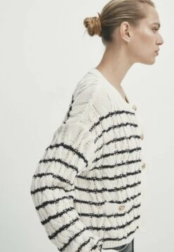 Massimo Dutti Striped Cable - Cardigan - Beige 14 Massimo Dutti Striped Cable - Cardigan - Beige -Massimo Dutti Shop a491853f212345ae85038ac08831d377