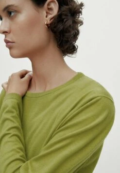 Massimo Dutti Crew Neck Blend - Sweatshirt - Green -Massimo Dutti Shop a4b360a719cc4308ba0b5b1c12e6800d