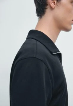 Massimo Dutti MOCK NECK QUARTER ZIP POLO NECK - Long Sleeved Top - Dark Blue -Massimo Dutti Shop a5306445ca8d49b2ac318268116fcb3c