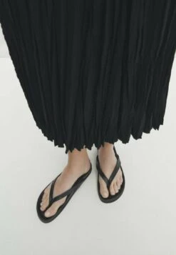 Massimo Dutti Midi- A-Line Skirt - Black -Massimo Dutti Shop a5efa7d286cf44e1b104b8acf2780a1c