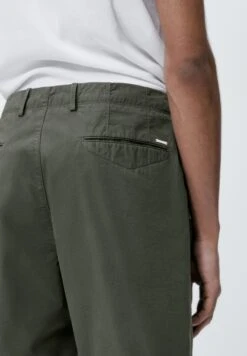 Massimo Dutti Micro-Twill Bermuda- Shorts - Khaki -Massimo Dutti Shop a5fc7af5e64b41b682cacf12096779a6