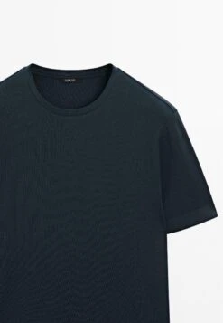 Massimo Dutti CREW NECK WITH RIBBED TRIMS - Basic T-shirt - Dark Blue 18 Massimo Dutti CREW NECK WITH RIBBED TRIMS - Basic T-shirt - Dark Blue -Massimo Dutti Shop a61bacbfff254de7a2aba650b605beac