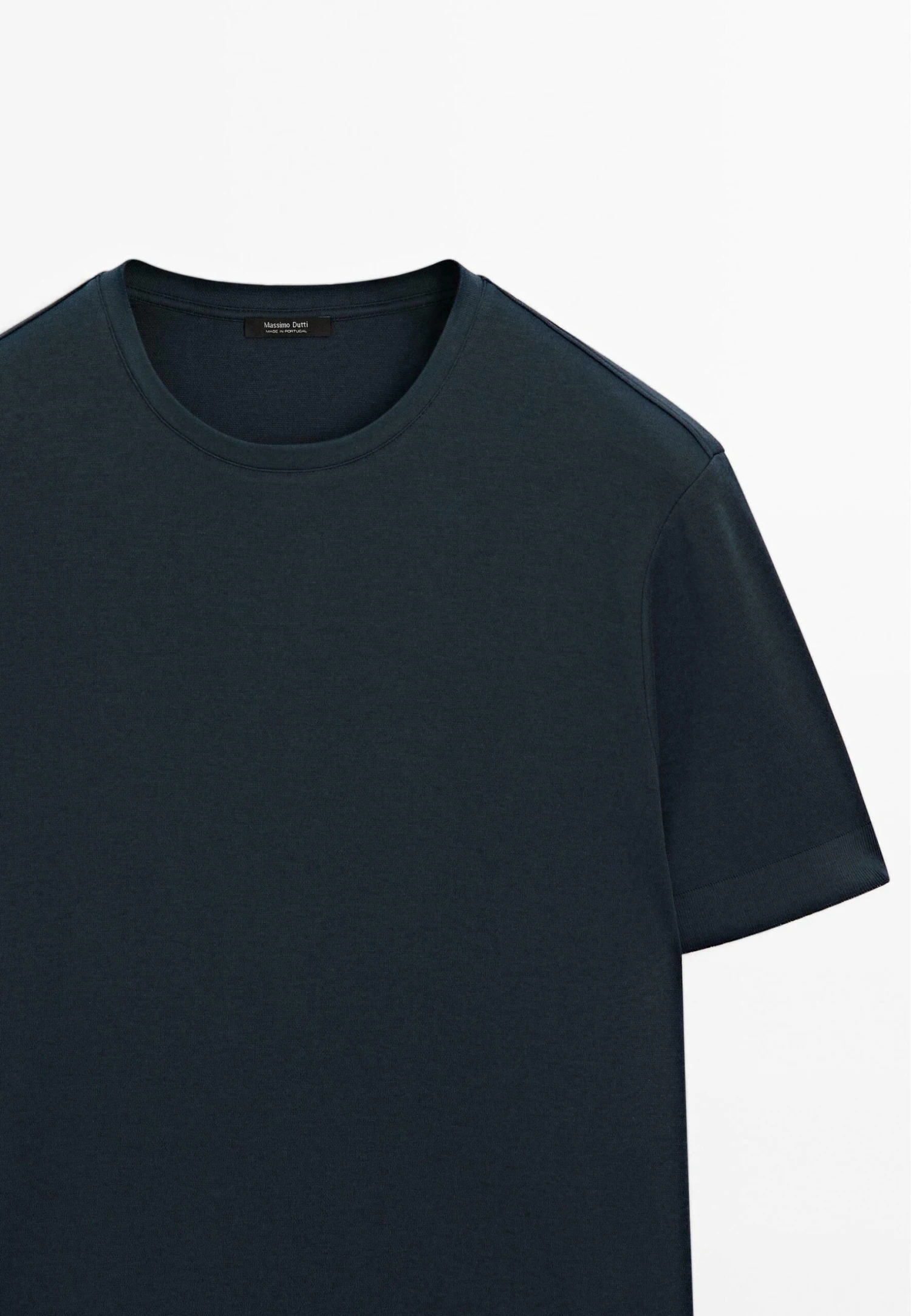 Massimo Dutti CREW NECK WITH RIBBED TRIMS - Basic T-shirt - Dark Blue 9 Massimo Dutti CREW NECK WITH RIBBED TRIMS - Basic T-shirt - Dark Blue - Image 7
