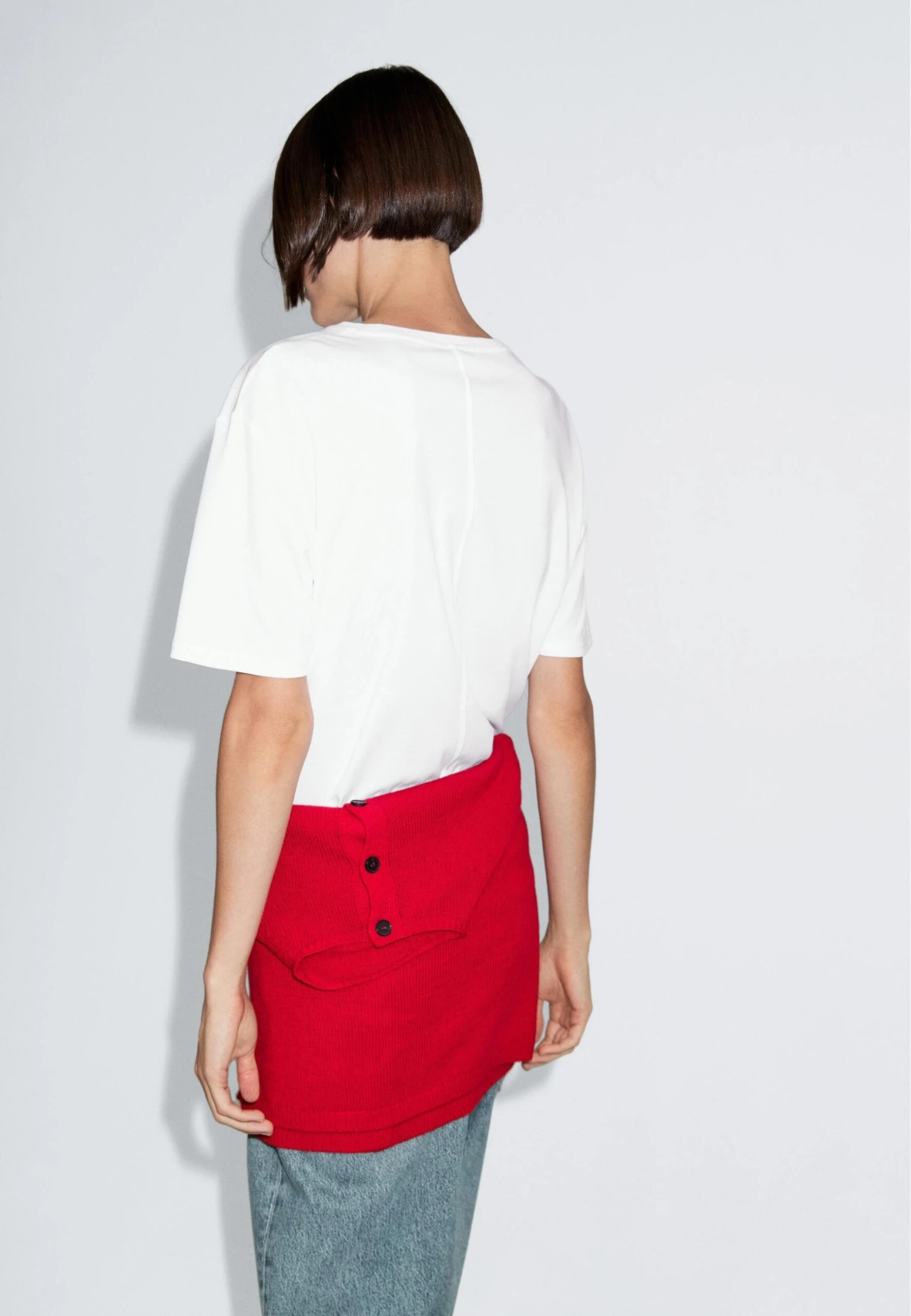 Massimo Dutti SHORT-SLEEVE WITH BACK SEAM DETAIL - Basic T-shirt - White 5 Massimo Dutti SHORT-SLEEVE WITH BACK SEAM DETAIL - Basic T-shirt - White - Image 3