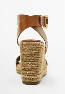 Massimo Dutti With Buckled - Wedge Sandals - Brown -Massimo Dutti Shop a7cd101b1f00437ca6810c0f26e7089f
