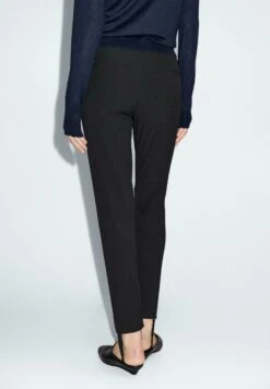 Massimo Dutti DARTED WITH ELASTICATED HEMS - Trousers - Black -Massimo Dutti Shop a80b8ef7315f4d178056a2a1a72d7295