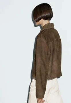 Massimo Dutti SHORT WITH POCKET DETAILS - Leather Jacket - Brown 14 Massimo Dutti SHORT WITH POCKET DETAILS - Leather Jacket - Brown -Massimo Dutti Shop a8f9d94cbb1045eab54de39f6694d551