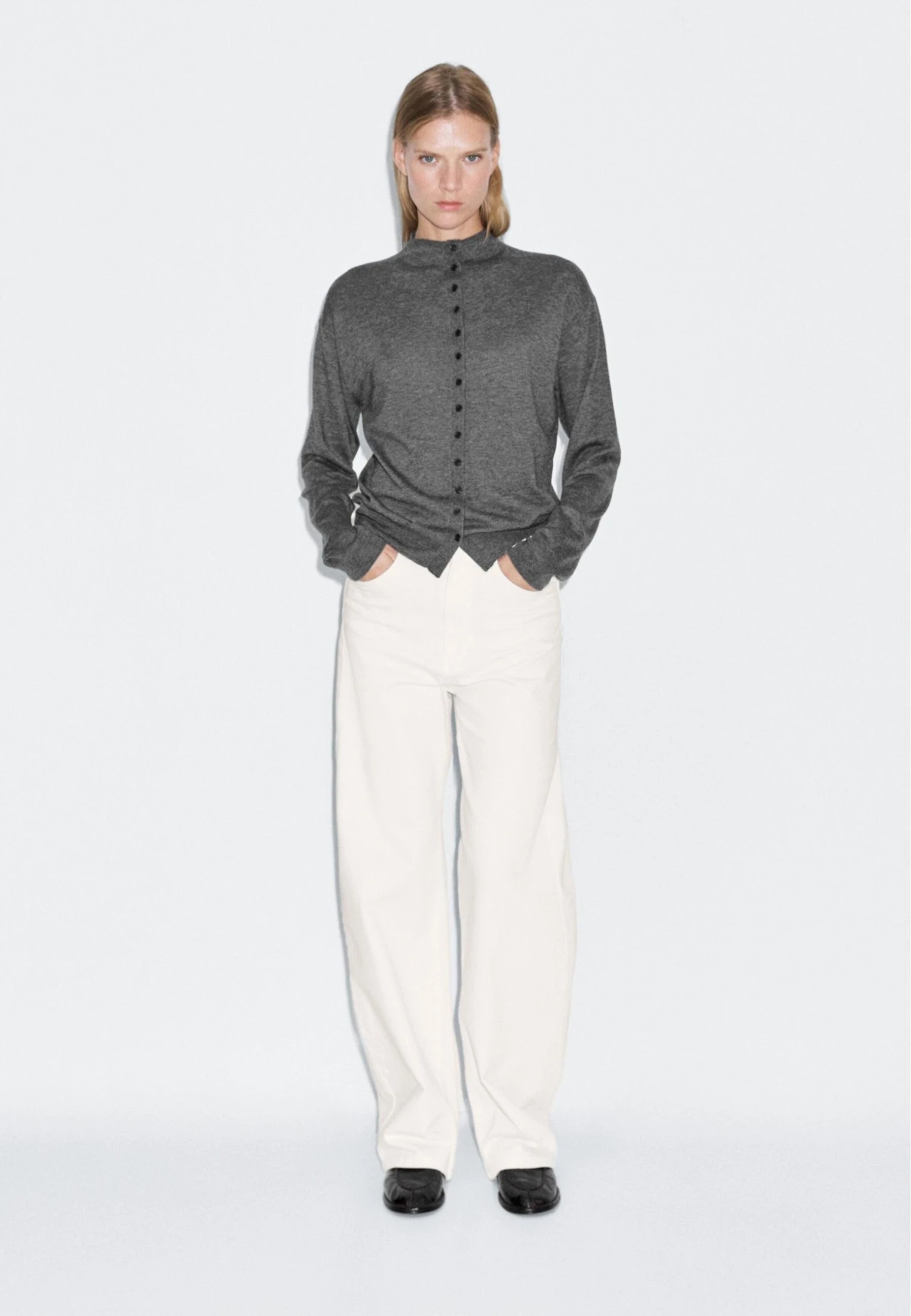 Massimo Dutti BUTTONED WITH MOCK TURTLENECK - Cardigan - Dark Grey 3 Massimo Dutti BUTTONED WITH MOCK TURTLENECK - Cardigan - Dark Grey