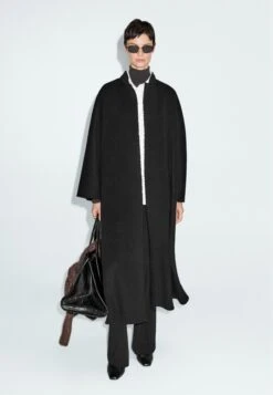 Massimo Dutti WITH STAND COLLAR - Classic Coat - Black -Massimo Dutti Shop aa835015f6574756b5b582dfbe47d7f9