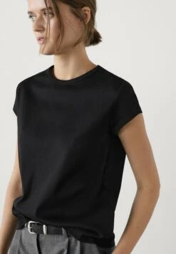 Massimo Dutti SHORT SLEEVE WITH ROUND NECK - Basic T-shirt - Black Denim 18 Massimo Dutti SHORT SLEEVE WITH ROUND NECK - Basic T-shirt - Black Denim -Massimo Dutti Shop aac1e97b2809486b867ae339cad8ea4d