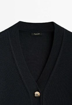 Massimo Dutti V-Neck With Buttons - Cardigan - Dark Blue -Massimo Dutti Shop aaeee2841e29417d9a928092624479a4