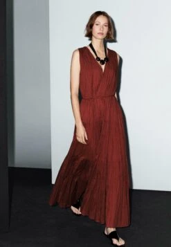 Massimo Dutti LONG PLEATED - Cocktail Dress / Party Dress - Dark Red -Massimo Dutti Shop ac67824995ab47cc8ba755019847b324