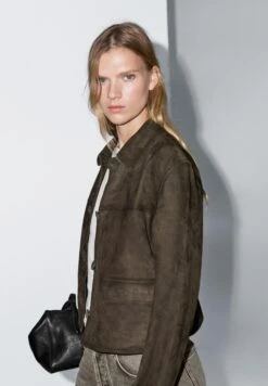 Massimo Dutti LINED BUTTONS - Leather Jacket - Mottled Dark Green -Massimo Dutti Shop ac804c84cfa24360bc574618c37b892d