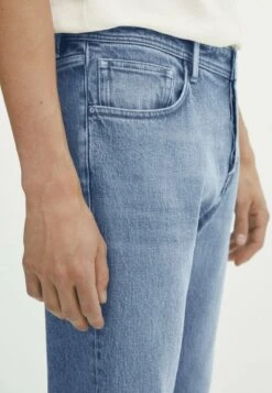 Massimo Dutti Bleached- Straight Leg Jeans - Blue -Massimo Dutti Shop acbe9e1a8905422b9f39203d6139f697