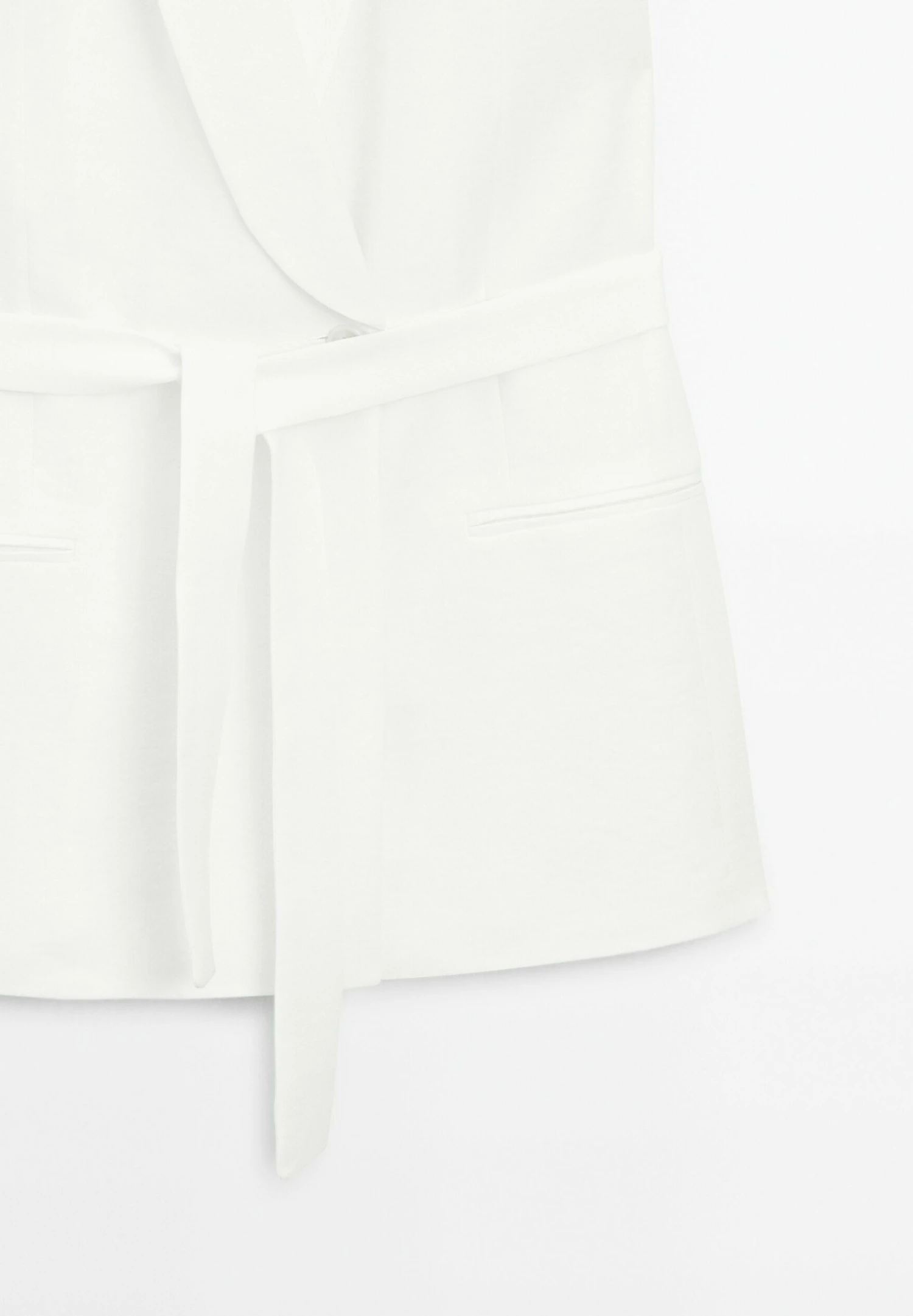 Massimo Dutti SLEEVELESS TUXEDO COLLAR WITH BELT - Waistcoat - White 11 Massimo Dutti SLEEVELESS TUXEDO COLLAR WITH BELT - Waistcoat - White - Image 9