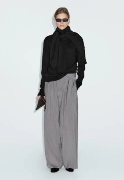 Massimo Dutti HIGH NECK - Jumper - Black 19 Massimo Dutti HIGH NECK - Jumper - Black -Massimo Dutti Shop adf52378b1b04e20a379cb04af1eefb0