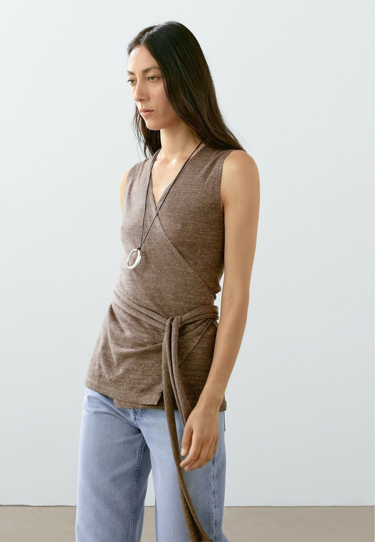 Massimo Dutti CROSSOVER V-NECK - Top - Brown 6 Massimo Dutti CROSSOVER V-NECK - Top - Brown - Image 4