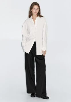 Massimo Dutti STRIPED BATWING SLEEVE - Button-down Blouse - White -Massimo Dutti Shop ae7368e0b08f40279478811c11d41b12