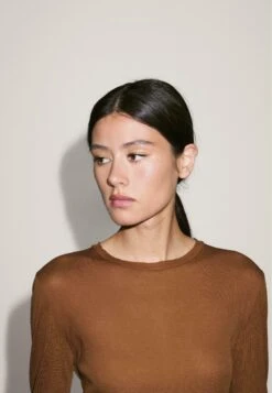 Massimo Dutti WITH NECKLINE - Long Sleeved Top - Ochre -Massimo Dutti Shop ae8f1879d18a4e64b1130c8c6dec90e6