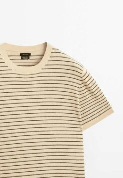 Massimo Dutti Short Sleeve With Irregular Stripes - Print T-Shirt - Beige 19 Massimo Dutti Short Sleeve With Irregular Stripes - Print T-Shirt - Beige -Massimo Dutti Shop af1c209cab184021a97ec1fe1470546a