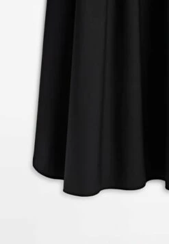 Massimo Dutti Voluminous Midi - Pleated Skirt - Black -Massimo Dutti Shop af84b84473964d4fb60780d12ec92b5a