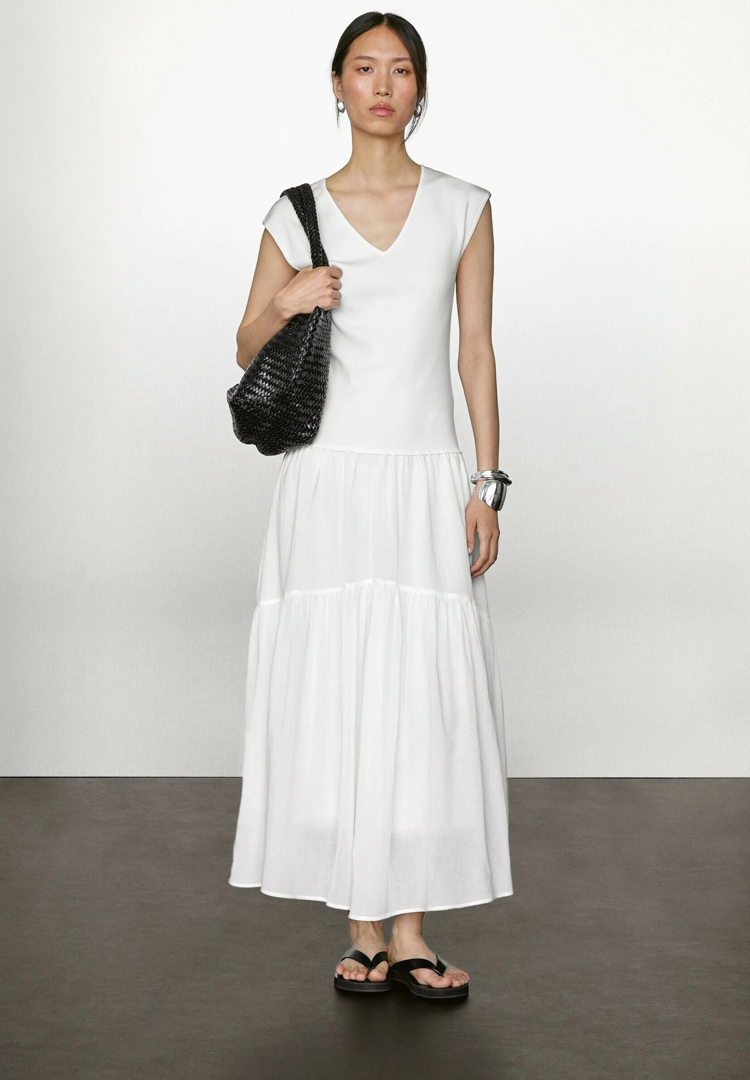 Massimo Dutti LONG CONTRAST V-NECK - Maxi Dress - White 4 Massimo Dutti LONG CONTRAST V-NECK - Maxi Dress - White - Image 2