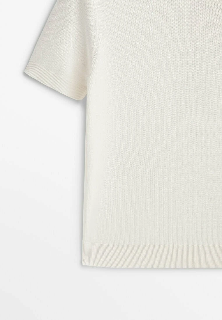 Massimo Dutti Vertical Textured Short Sleeve - Basic T-Shirt - Beige 11 Massimo Dutti Vertical Textured Short Sleeve - Basic T-Shirt - Beige - Image 9