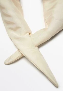 Massimo Dutti BANDANA - Foulard - Beige -Massimo Dutti Shop afbb72d178e04a488b254c1cf27b3247