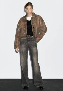 Massimo Dutti MID-RISE BELL BOTTOM - Flared Jeans - Grey -Massimo Dutti Shop b0bbd3cbbd3c40789bc1b4273f16e982