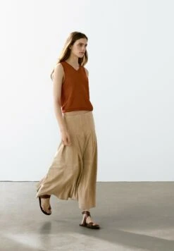 Massimo Dutti LONG PLEATED SUEDE FINISH - Leather Skirt - Beige -Massimo Dutti Shop b11b87b979114796bb0e1a9db05301a8