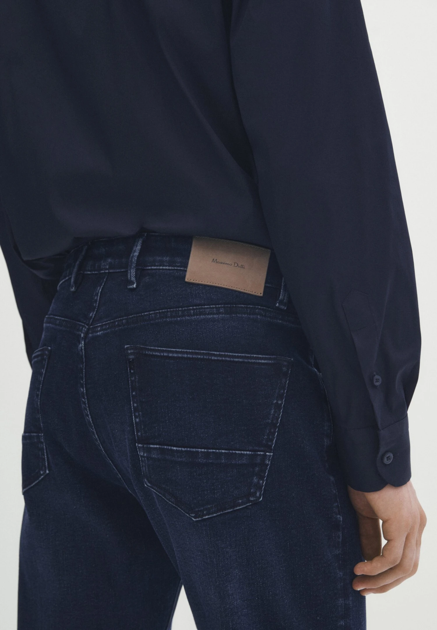 Massimo Dutti Straight Leg Jeans - Blue 6 Massimo Dutti Straight Leg Jeans - Blue - Image 4