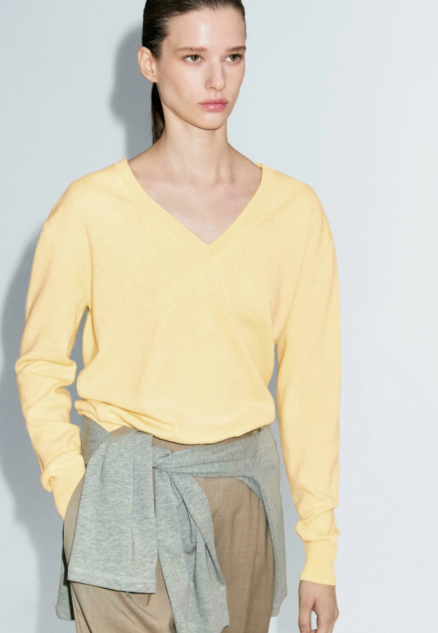 Massimo Dutti V-NECK LONG SLEEVE - Jumper - Yellow