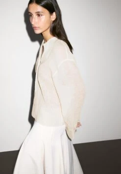 Massimo Dutti GARMENT WITH FABRIC DETAIL - Button-down Blouse - Beige -Massimo Dutti Shop b32be577122e437285057c40b8e65d24