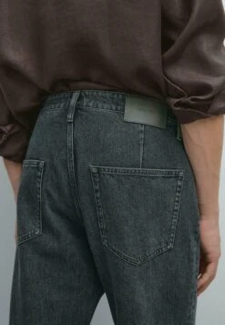 Massimo Dutti Jeans Tapered Fit - Mottled Dark Blue -Massimo Dutti Shop b354bafa4ec3432facf29d5f4635b627
