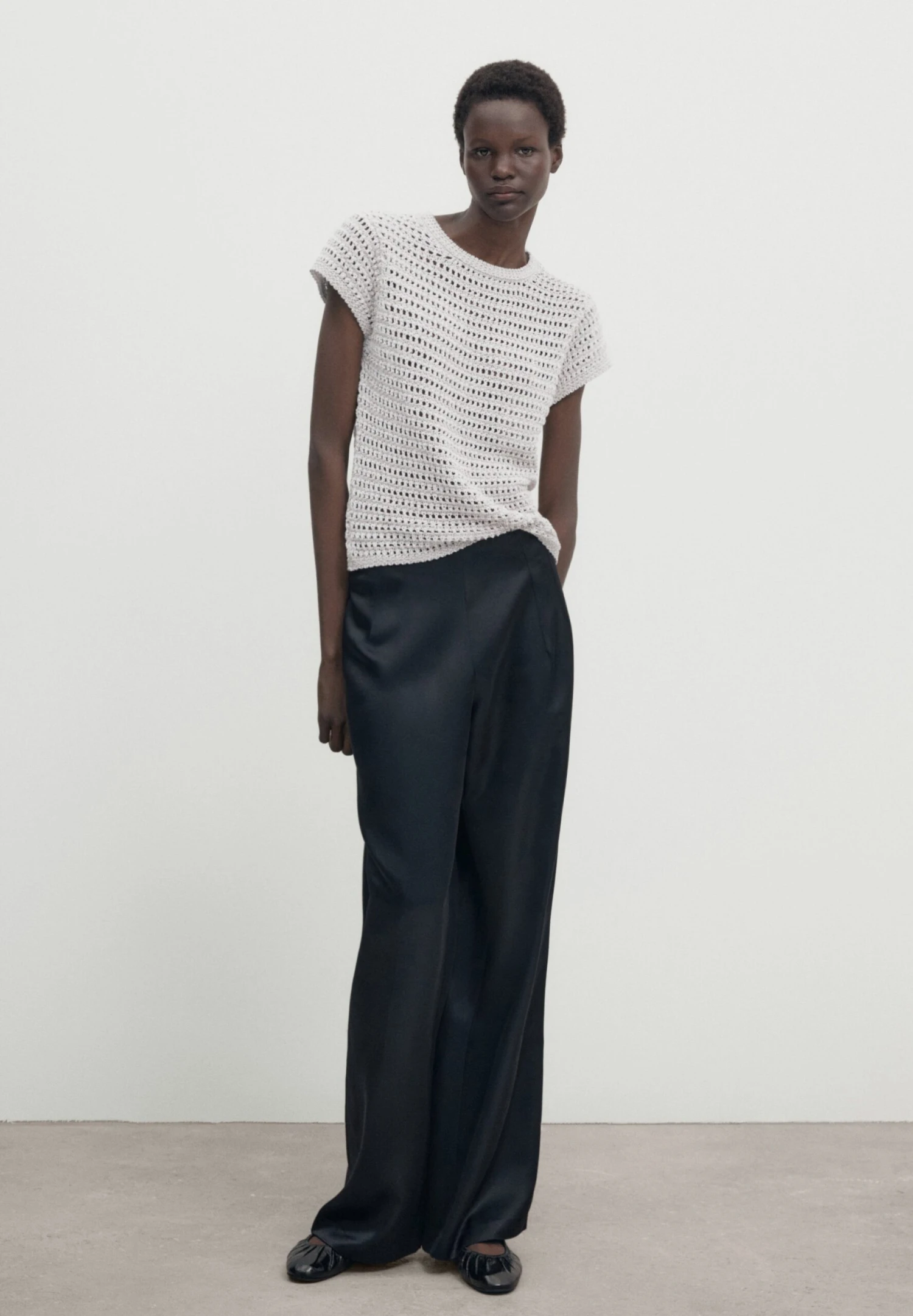 Massimo Dutti Shimmery Thread Open - Basic T-Shirt - Grey 4 Massimo Dutti Shimmery Thread Open - Basic T-Shirt - Grey - Image 2