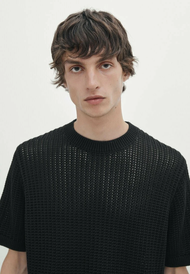 Massimo Dutti Crochet With Short Sleeves- Basic T-Shirt - Black 4 Massimo Dutti Crochet With Short Sleeves- Basic T-Shirt - Black - Image 2